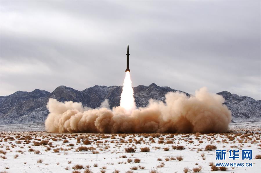 （新華全媒頭條&middot;圖文互動(dòng)）（3）沿著中國特色強(qiáng)軍之路闊步前進(jìn)&mdash;&mdash;黨中央、中央軍委領(lǐng)導(dǎo)推進(jìn)國防和軍隊(duì)建設(shè)70年紀(jì)實(shí)