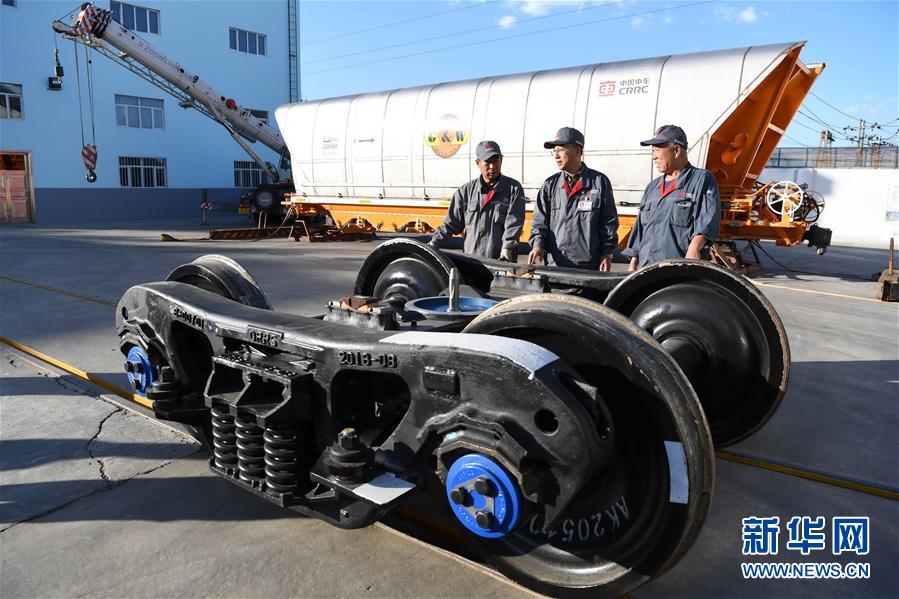 （新華全媒頭條&middot;圖文互動）（5）奮力書寫東北振興的時代新篇&mdash;&mdash;習(xí)近平總書記調(diào)研東北三省并主持召開深入推進(jìn)東北振興座談會紀(jì)實