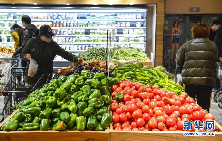 (在習(xí)近平新時代中國特色社會主義思想指引下——新時代新作為新篇章·習(xí)近平總書記關(guān)切事·圖文互動)(9)“菜籃子”里的力量——全國各地努力做好保障和改善民生工作在行動