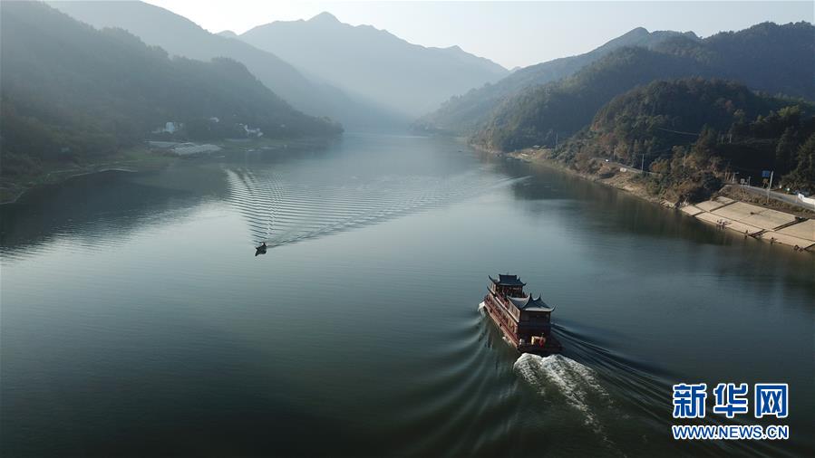 （在習(xí)近平新時(shí)代中國(guó)特色社會(huì)主義思想指引下&mdash;&mdash;新時(shí)代新作為新篇章&middot;習(xí)近平總書(shū)記關(guān)切事&middot;圖文互動(dòng)）（2）長(zhǎng)三角的新答卷&mdash;&mdash;&ldquo;十三五&rdquo;收官之年的長(zhǎng)三角一體化新故事