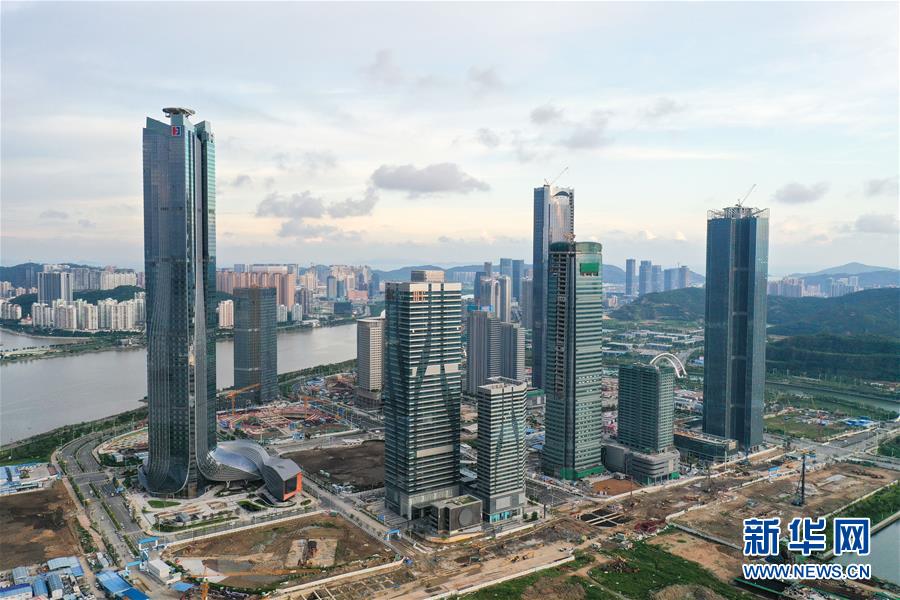 (在習(xí)近平新時代中國特色社會主義思想指引下——新時代新作為新篇章·習(xí)近平總書記關(guān)切事·圖文互動)(13)我家大門常打開——經(jīng)濟特區(qū)全方位對外開放故事