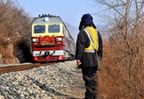 沈陽鐵路局：鐵佛隧道&ldquo;看山人&rdquo;