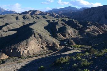 天山深處，&ldquo;山地鐵軍&rdquo;奪路探寶