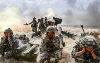 &ldquo;火力-2017&middot;青銅峽&rdquo; 站在怒吼的火炮背后有多震撼？