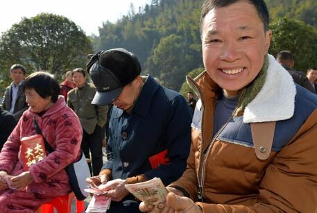 &ldquo;脫貧后，我們分紅了！&rdquo;