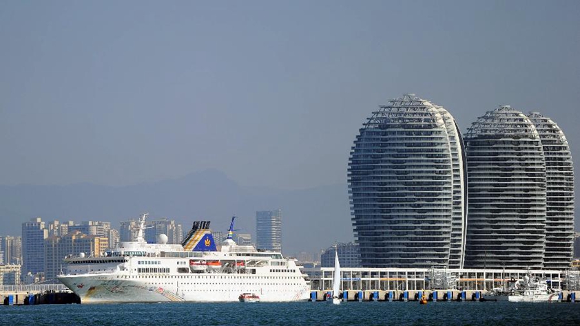 春潮拍岸千帆進&mdash;&mdash;海南特區(qū)改革開放30年紀(jì)實