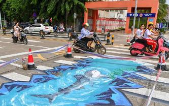 &ldquo;海洋世界&rdquo;3D立體斑馬線亮相?？? />  
<div>“海洋世界”3D立體斑馬線亮相?？?/div>
</a> 
</div>
<div   id=