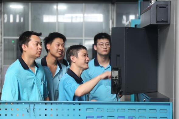 平凡的崗位，不平凡的業(yè)績！&mdash;&mdash;習(xí)近平總書記重要講話激勵(lì)各行各業(yè)勞動者建功新時(shí)代