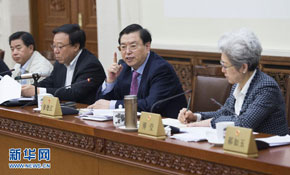 張德江參加十二屆全國人大常委會(huì)第七次會(huì)議分組審議