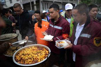 生活，依然在繼續(xù)