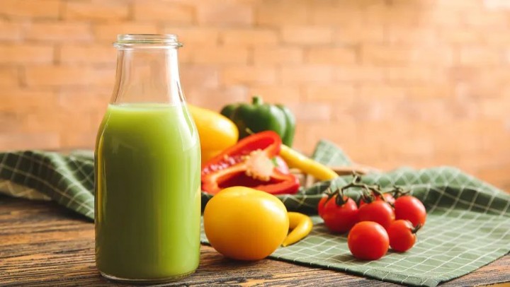 榨蔬菜汁喝，比吃蔬菜更健康更方便？