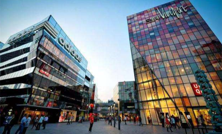 線下遭遇停業(yè)潮，球鞋市場如何自救？