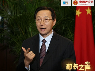 輪作休耕本質(zhì)上是讓耕地休養(yǎng)生息，更重要的是有利于提高糧食產(chǎn)能。