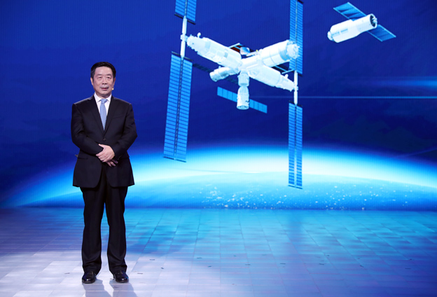 將要建造的空間站基本構(gòu)型有三個(gè)艙，構(gòu)成英文T字型