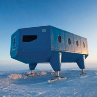 飛機何時開始出現(xiàn)在南極的上空？