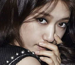 女星波浪卷發(fā)美著呢！