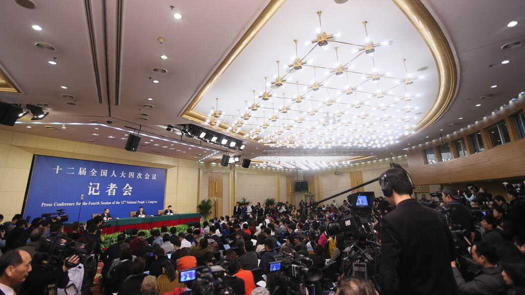 徐紹史就&ldquo;十三五規(guī)劃《綱要》&rdquo;答記者問(wèn)