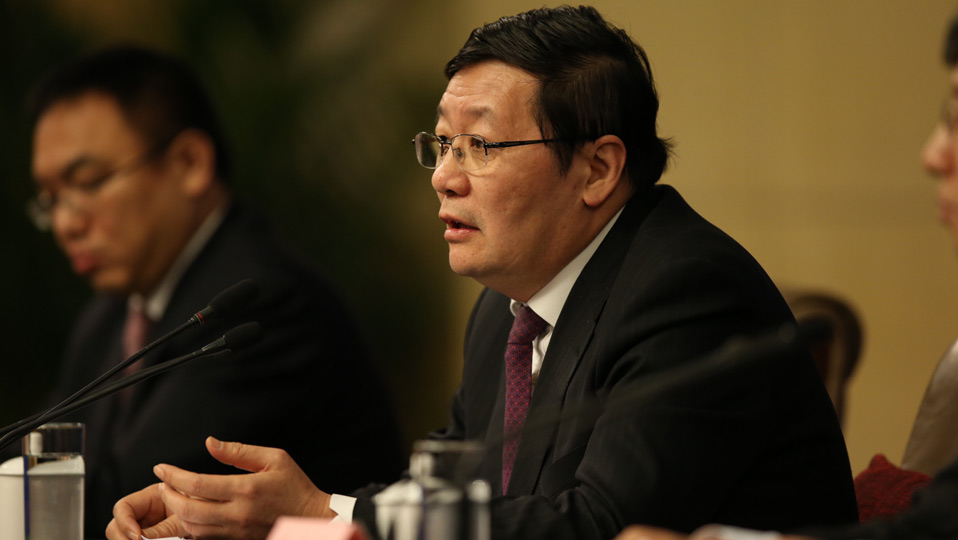 樓繼偉就&ldquo;財(cái)政工作和財(cái)稅改革&rdquo;答記者問(wèn)