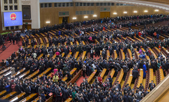 閉幕會結束后，代表離開會場