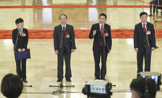 邱賽珍、張蜀新、潘克剛、李新民代表接受采訪