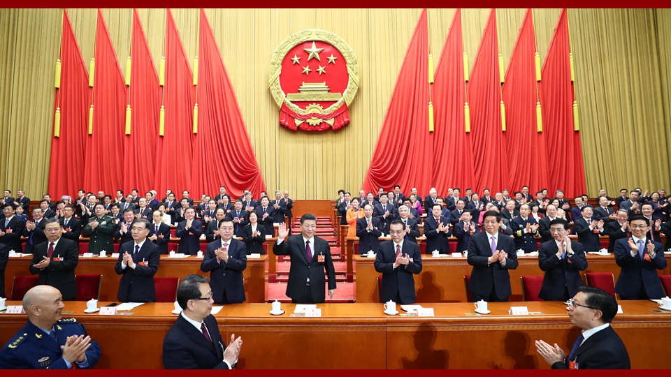 習(xí)近平當(dāng)選國家主席、中央軍委主席