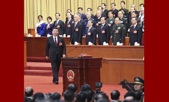 習(xí)近平當(dāng)選國家主席、中央軍委主席