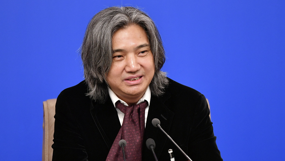 全國政協(xié)常委、文化文史和學(xué)習(xí)委員會委員，中國美術(shù)館館長，中國美術(shù)家協(xié)會副主席 吳為山