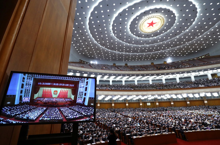 新華社社評(píng)：凝聚決戰(zhàn)決勝的磅礴力量 &mdash;&mdash;寫在十三屆全國人大三次會(huì)議開幕之際