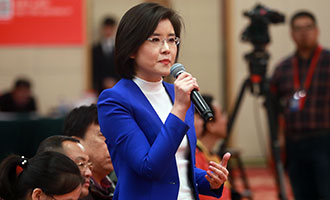 中央電視臺、中國國際電視臺記者提問