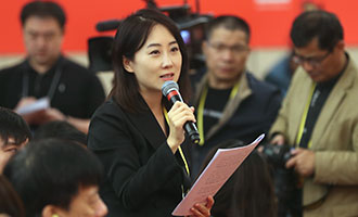 鳳凰衛(wèi)視、鳳凰網(wǎng)記者提問