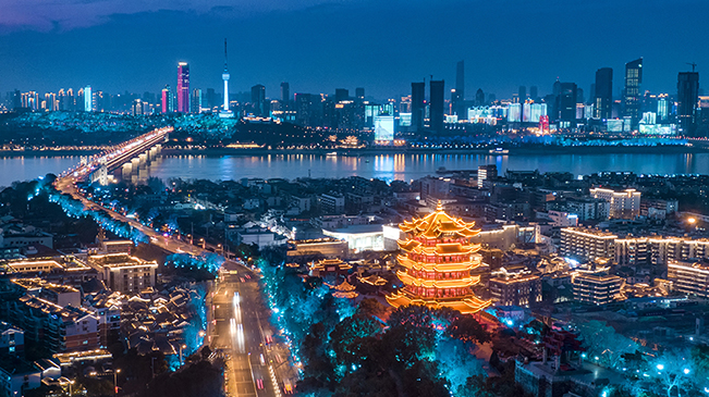 嗨，我是武漢，我是追夢(mèng)人！