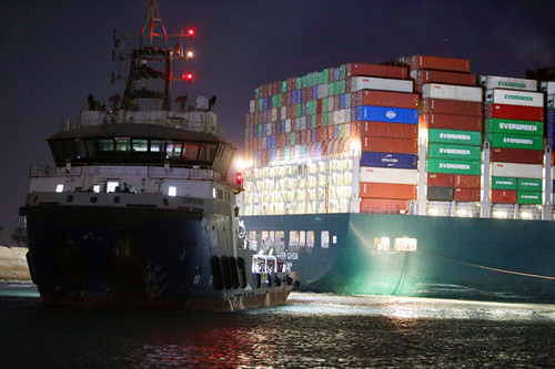 埃及：蘇伊士運(yùn)河&mdash;&mdash;埃及總統(tǒng)稱需要3到4天解除運(yùn)河擁堵