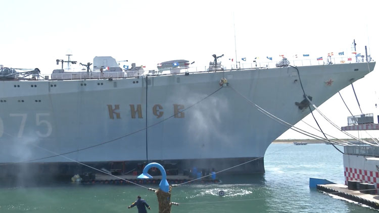 驚險刺激！打卡國內(nèi)唯一的航母主題公園，讓到場游客大呼過癮