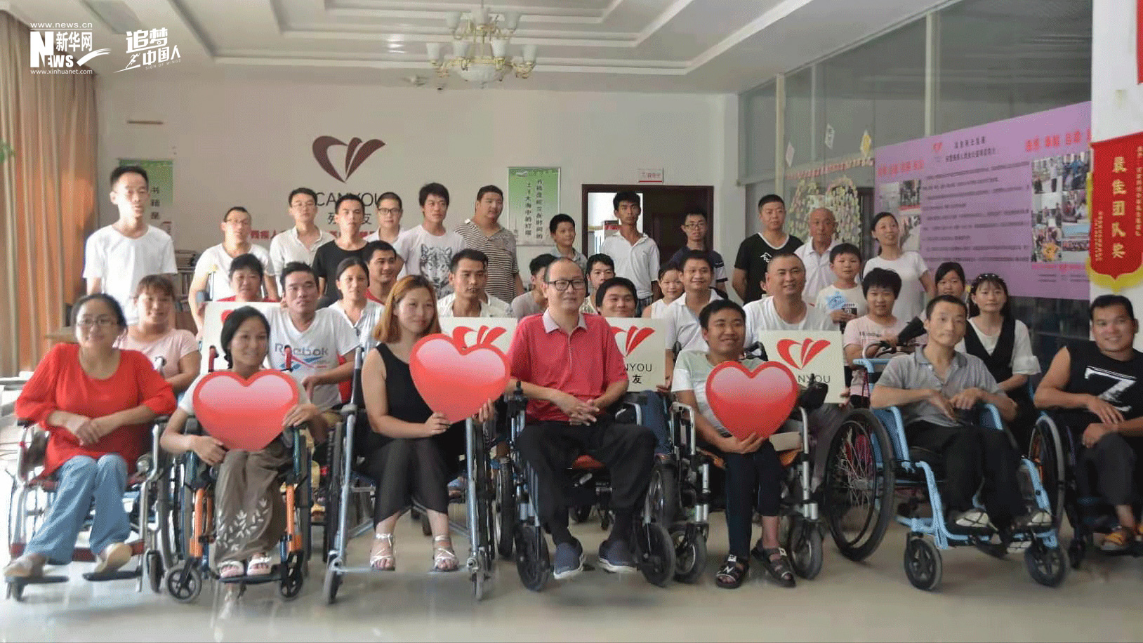 追夢(mèng)中國(guó)人|李青榮：&ldquo;云端&rdquo;相遇，在鍵盤中找到&ldquo;向上&rdquo;的方向【全國(guó)助殘日】