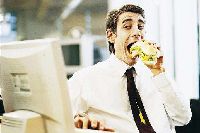 【健康解碼】職場(chǎng)&ldquo;過(guò)勞肥&rdquo;，你中招了嗎？