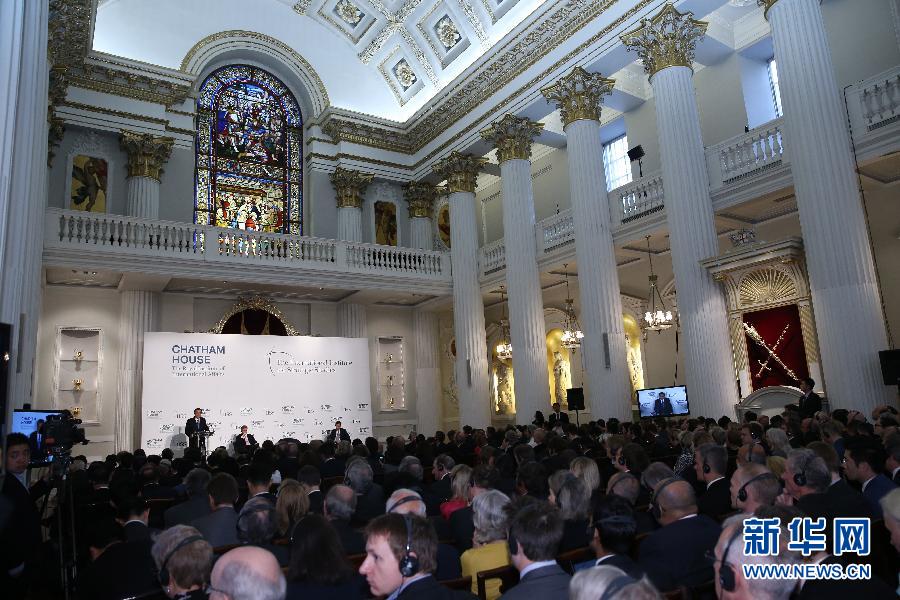 6月18日，國務(wù)院總理李克強在倫敦金融城市長官邸面向英國皇家國際問題研究所和國際戰(zhàn)略研究所兩大智庫發(fā)表題為《共建包容發(fā)展的美好世界》的演講。新華社記者 龐興雷 攝 