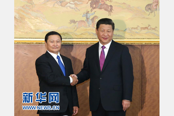 8月22日，國(guó)家主席習(xí)近平在烏蘭巴托會(huì)見(jiàn)蒙古國(guó)總理阿勒坦呼亞格。 新華社記者龐興雷攝 