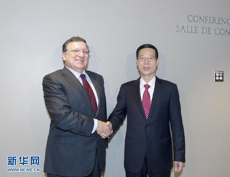 9月23日，正在紐約出席聯(lián)合國氣候峰會的國家主席習(xí)近平特使、國務(wù)院副總理張高麗在紐約聯(lián)合國總部會見歐盟委員會主席巴羅佐。新華社記者 王曄 攝 