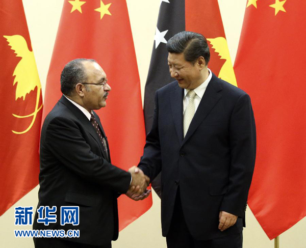 11月22日，國(guó)家主席習(xí)近平在斐濟(jì)楠迪會(huì)見(jiàn)巴布亞新幾內(nèi)亞總理奧尼爾。 新華社記者姚大偉攝 