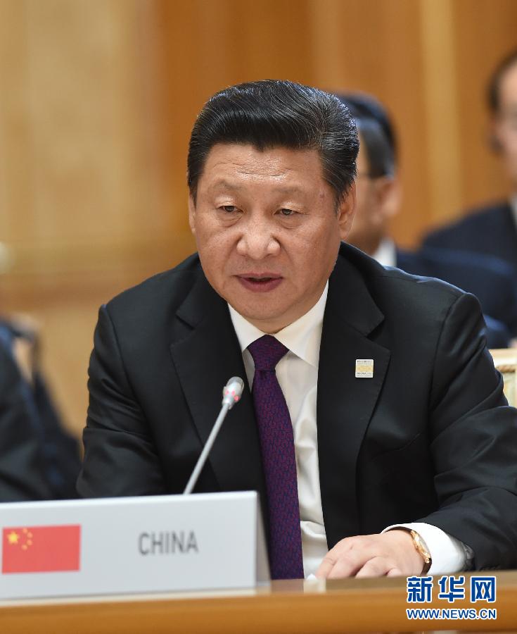 7月9日，金磚國家領(lǐng)導(dǎo)人第七次會晤在俄羅斯烏法舉行。中國國家主席習(xí)近平、俄羅斯總統(tǒng)普京、巴西總統(tǒng)羅塞夫、印度總理莫迪、南非總統(tǒng)祖馬出席。這是習(xí)近平發(fā)表題為《共建伙伴關(guān)系　共創(chuàng)美好未來》的主旨講話。新華社記者 饒愛民 攝 