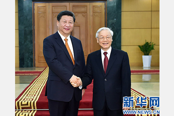 11月5日，中共中央總書記、國(guó)家主席習(xí)近平在河內(nèi)同越共中央總書記阮富仲舉行會(huì)談。 新華社記者李濤攝