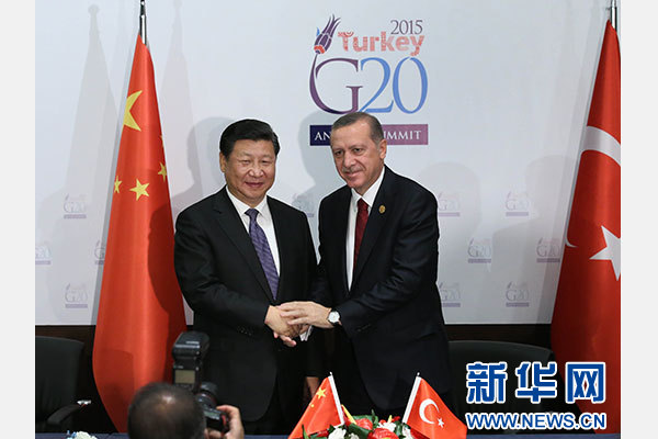 當?shù)貢r間11月14日，國家主席習近平在土耳其安塔利亞會見土耳其總統(tǒng)埃爾多安。 新華社記者 龐興雷 攝