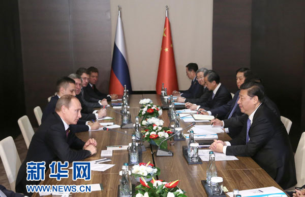 11月15日，國家主席習近平在土耳其安塔利亞會見俄羅斯總統(tǒng)普京。 新華社記者馬占成攝