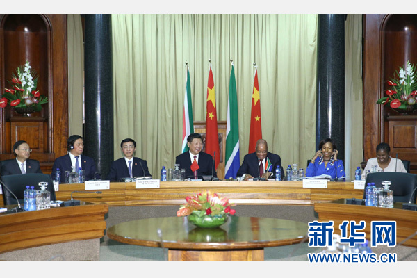 12月2日，國(guó)家主席習(xí)近平在比勒陀利亞同南非總統(tǒng)祖馬舉行會(huì)談。 新華社記者 馬占成 攝  