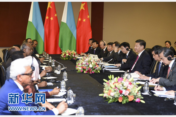 12月3日，國家主席習(xí)近平在約翰內(nèi)斯堡會見吉布提總統(tǒng)蓋萊。新華社記者 謝環(huán)馳 攝 

