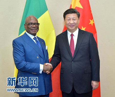 12月3日，國家主席習(xí)近平在約翰內(nèi)斯堡會見馬里總統(tǒng)凱塔。新華社記者 李濤 攝 