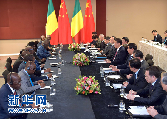 12月3日，國家主席習(xí)近平在約翰內(nèi)斯堡會見馬里總統(tǒng)凱塔。新華社記者 李濤 攝