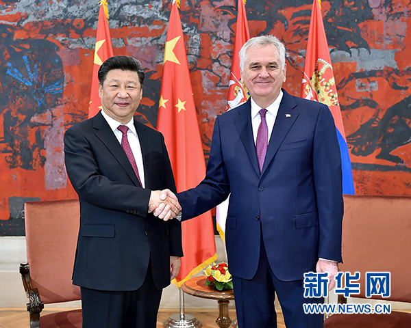 6月18日，國(guó)家主席習(xí)近平在貝爾格萊德同塞爾維亞總統(tǒng)尼科利奇舉行會(huì)談。 新華社記者 李濤 攝 