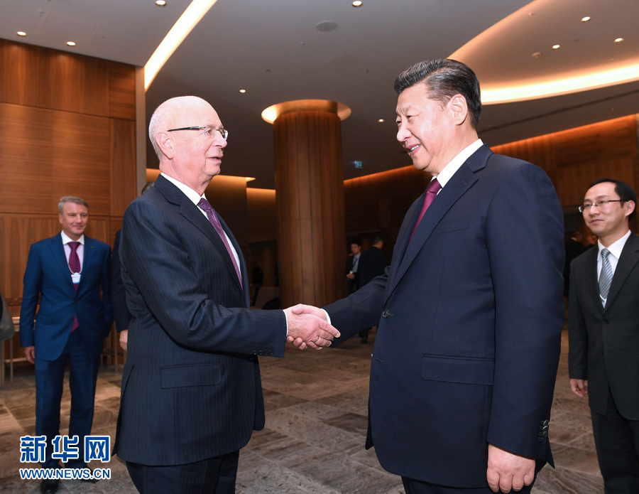 1月17日，國家主席習(xí)近平在瑞士達沃斯會見世界經(jīng)濟論壇主席施瓦布。 新華社記者 饒愛民 攝