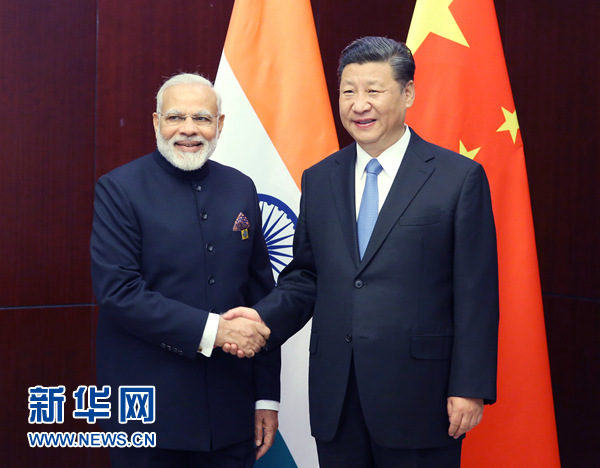 6月9日，國(guó)家主席習(xí)近平在阿斯塔納會(huì)見(jiàn)印度總理莫迪。 新華社記者姚大偉 攝